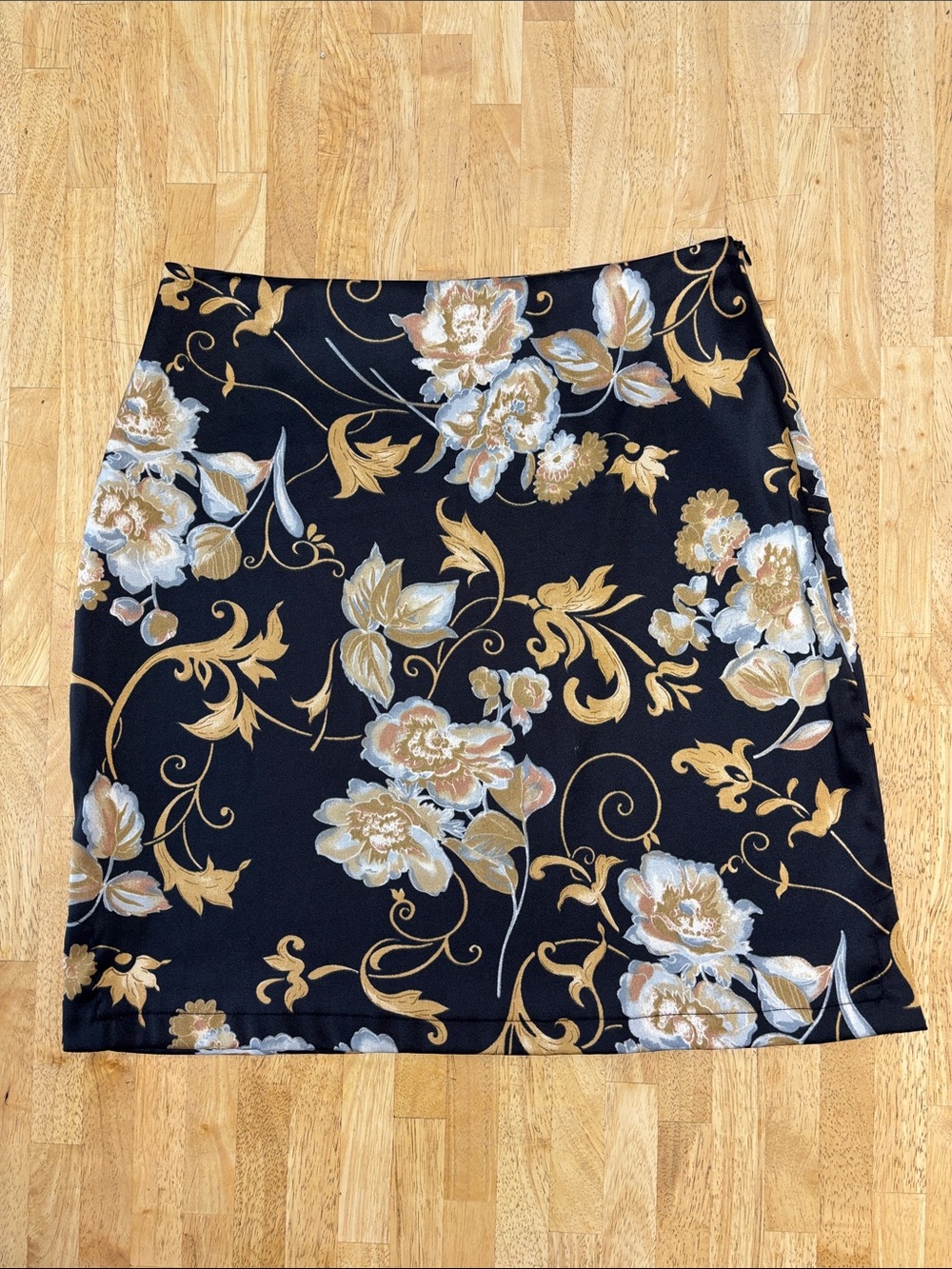 Vintage Camera Collection Floral Baroque Mini Skirt Size 38 US 6 M Black Gold